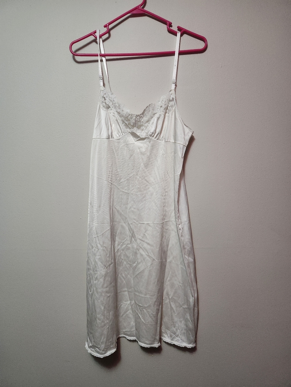 vassarette White Lace-Trim Slip